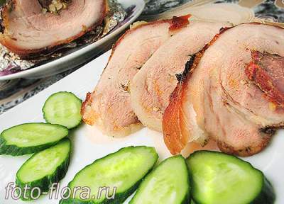 вкусно и просто запеченный рулет из брюшины свинины фото рецепта